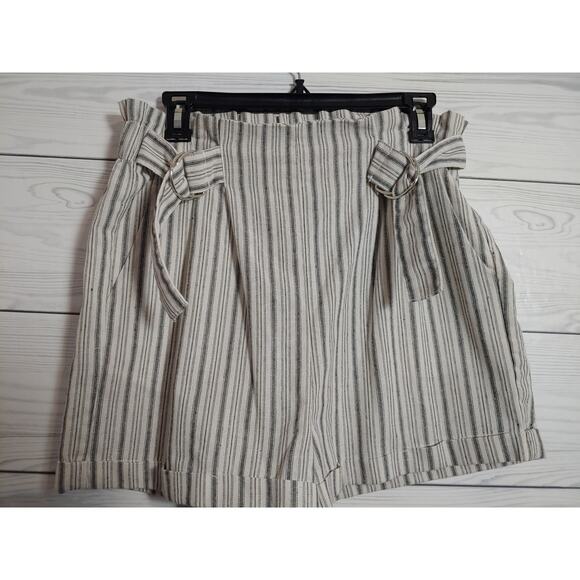 Womens Ci Sono Adjustable Waist Paper Bag Linen Blend Shorts size large - Picture 1 of 3